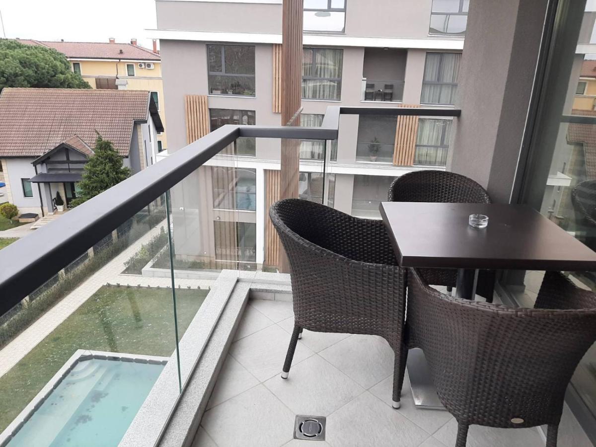 Ferienwohnung Апаратамент Deluxe1 Saints Constantine and Helena Exterior foto